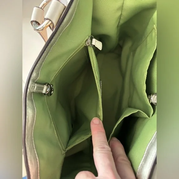 COACH *vintage*Limited Edition Tote Bag & NWT Wallet, bee/flower embroidered - Picture 13 of 17